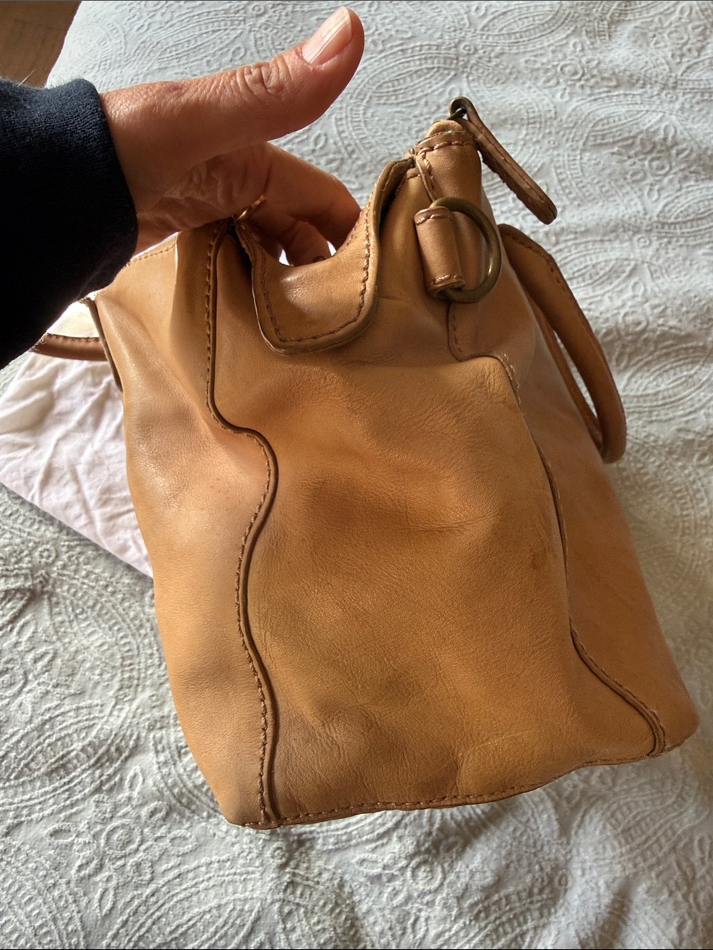 Liebeskind Caramel Brown Leather Handbag - Picture 8 of 9
